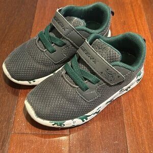 GeerX Dino Tennis Shoes